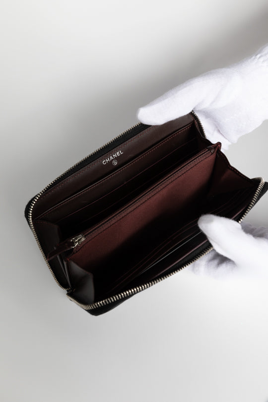 Classic Flap Caviar Quilted Leather Yen Wallet