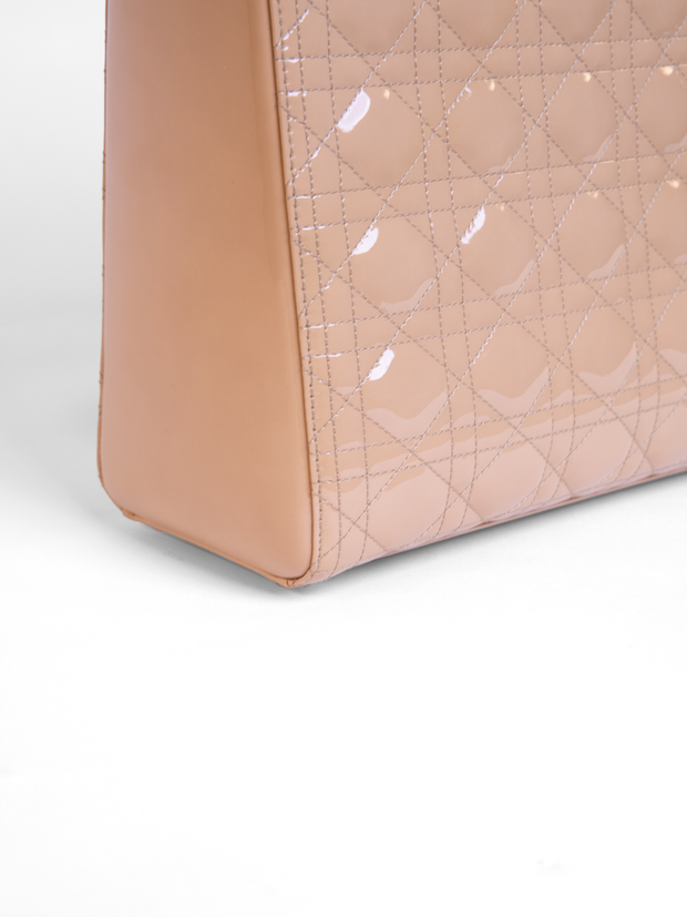 Patent leather handbag
