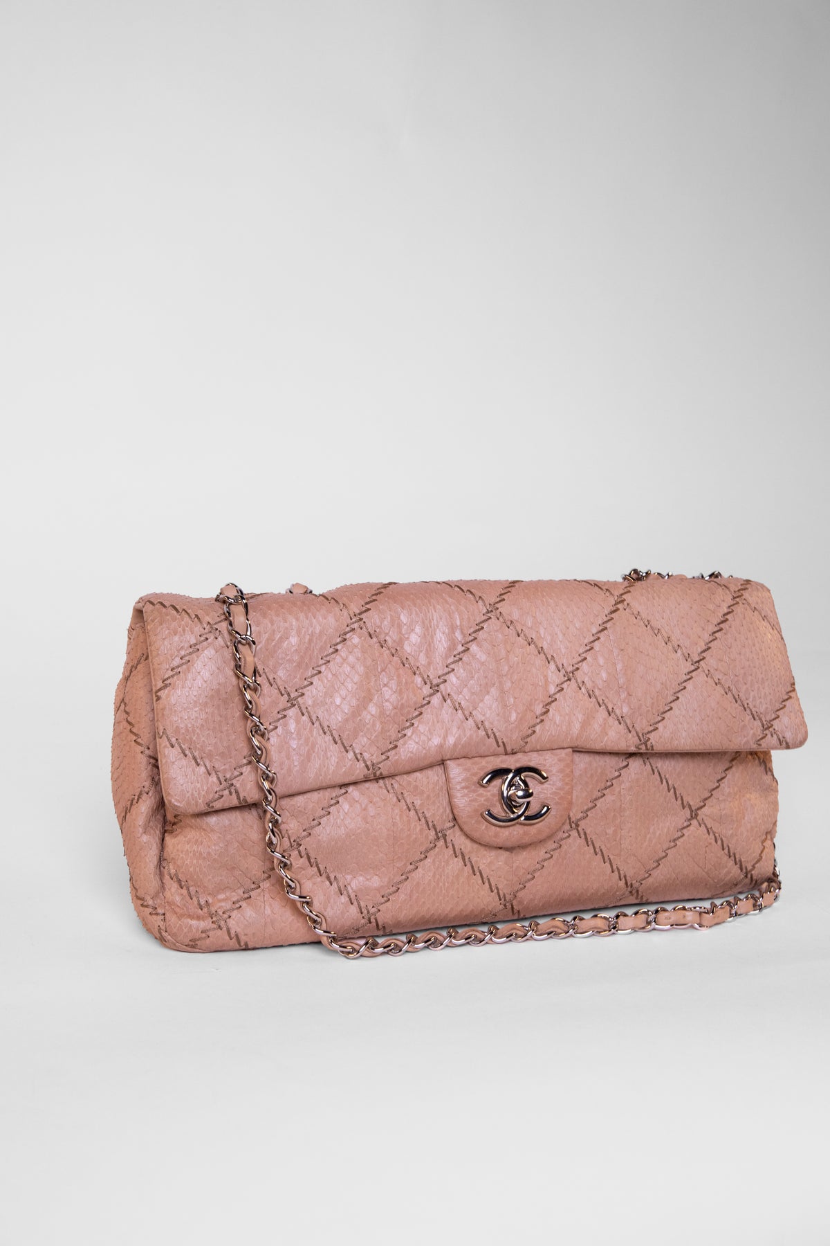 Chanel A58600 Classic Jumbo Double Flap Python Ombre Shoulder Bag –  Cashinmybag