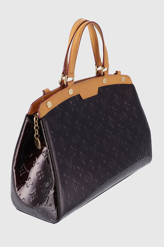 A vernis monogram canvas handbag by Louis Vuitton, - Bukowskis