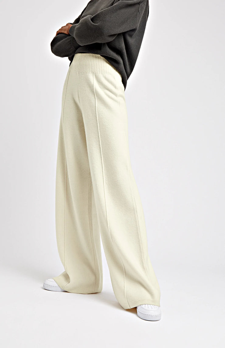 Knitted Wide Leg Trousers In Cream